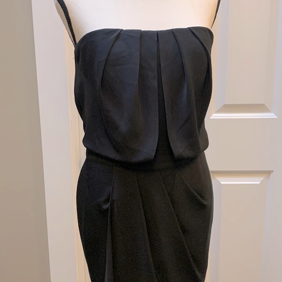 GUESS - Picture 2 of 13